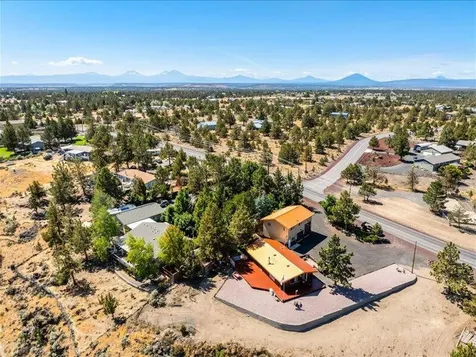 15297 SW Chinook Drive Terrebonne OR 97760