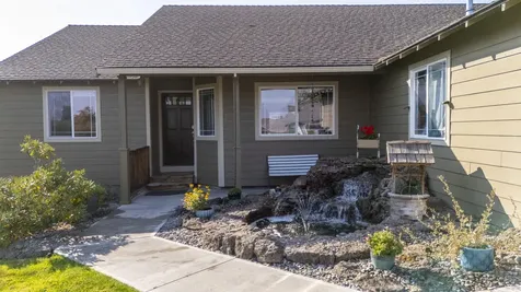 2214 SW Lava Court Redmond OR 97756