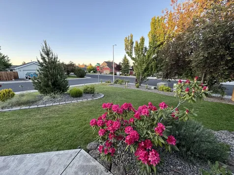 2214 SW Lava Court Redmond OR 97756