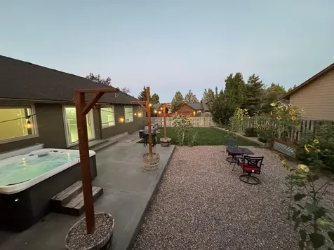 2214 SW Lava Court Redmond OR 97756