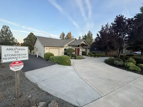 2214 SW Lava Court Redmond OR 97756