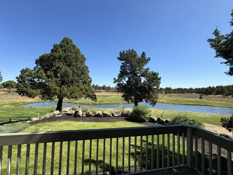 2214 SW Lava Court Redmond OR 97756