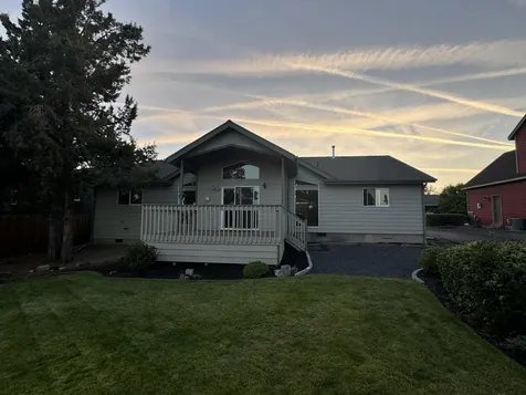 2214 SW Lava Court Redmond OR 97756