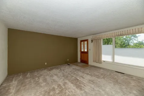 549 NE Lookout Avenue Prineville OR 97754