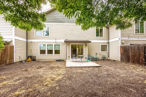 210 Northview Drive Eagle Point OR 97524