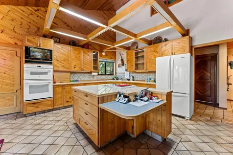 591 Bolt Mountain Road Grants Pass OR 97527