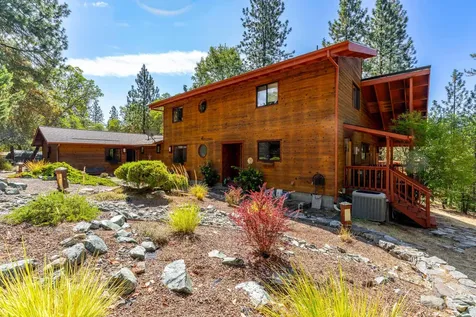 591 Bolt Mountain Road Grants Pass OR 97527