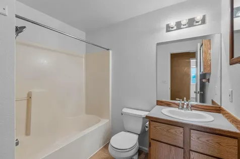 1208 SW 28th Street Redmond OR 97756