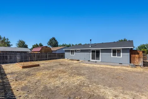 1208 SW 28th Street Redmond OR 97756