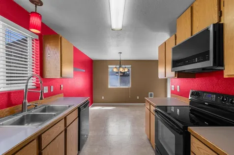 1208 SW 28th Street Redmond OR 97756