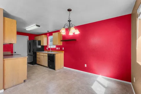 1208 SW 28th Street Redmond OR 97756
