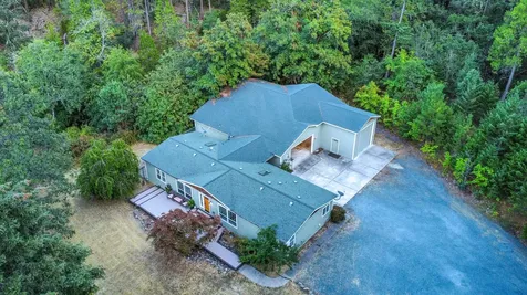 695 Greens Creek Road Grants Pass OR 97527
