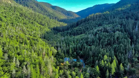 695 Greens Creek Road Grants Pass OR 97527