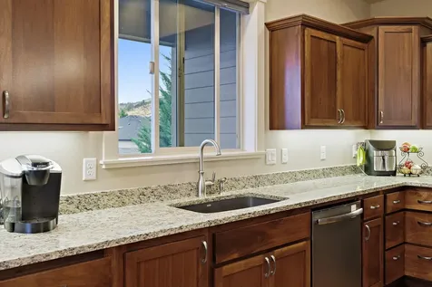 4460 Vista Pointe Drive Medford OR 97504