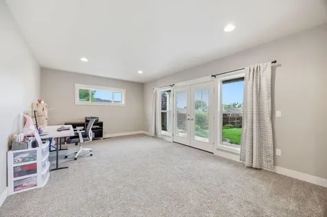 4460 Vista Pointe Drive Medford OR 97504