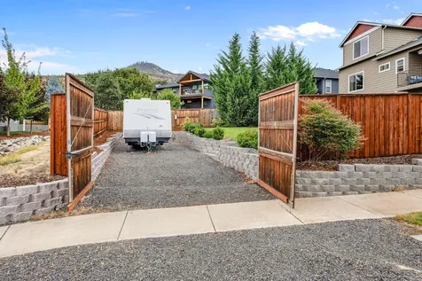 4460 Vista Pointe Drive Medford OR 97504