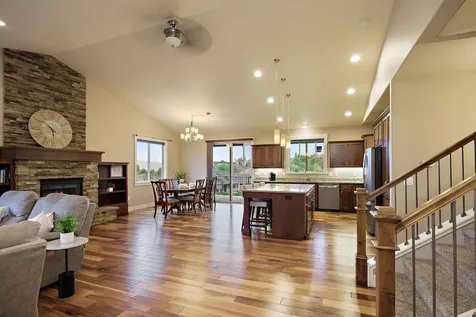 4460 Vista Pointe Drive Medford OR 97504