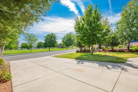 2737 SW 31st Street Redmond OR 97756