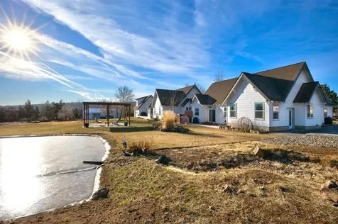 21075 Young Avenue Bend OR 97703