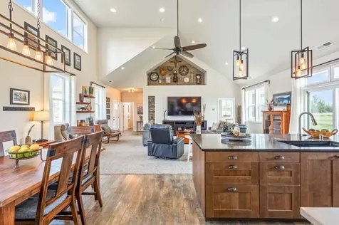 21075 Young Avenue Bend OR 97703