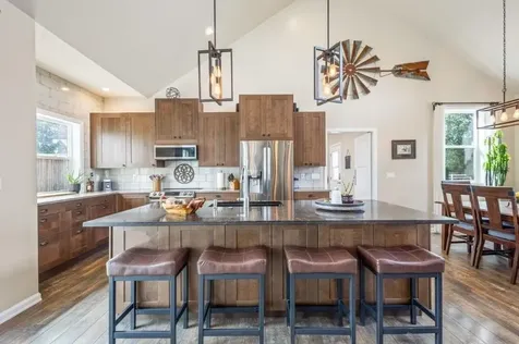 21075 Young Avenue Bend OR 97703
