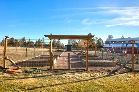 21075 Young Avenue Bend OR 97703