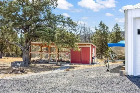 21075 Young Avenue Bend OR 97703