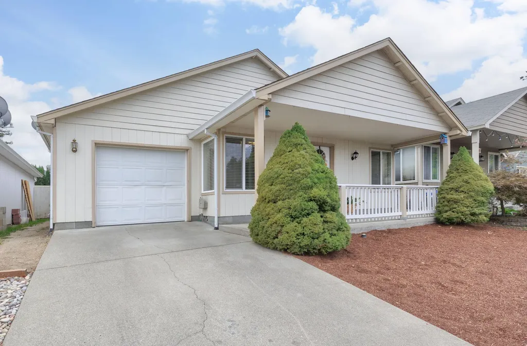 815 Bower Lane Grants Pass OR 97527