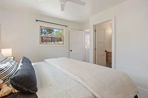 240 NW Georgia Avenue Bend OR 97703