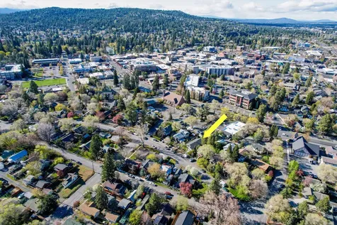 240 NW Georgia Avenue Bend OR 97703