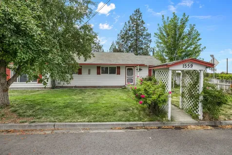 1559 NW Rimrock Drive Redmond OR 97756