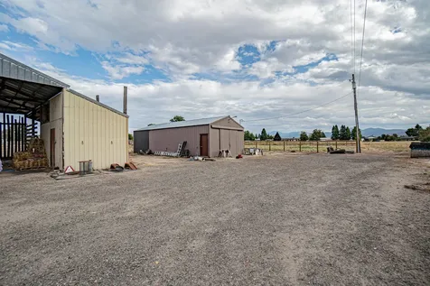 5275 Gebhard Road Central Point OR 97502