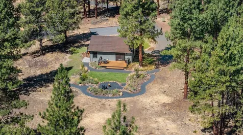 69370 Green Ridge Loop Sisters OR 97759