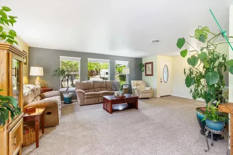 383 Pinetop Terrace Shady Cove OR 97539