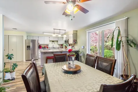 383 Pinetop Terrace Shady Cove OR 97539