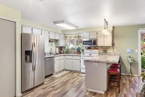 383 Pinetop Terrace Shady Cove OR 97539
