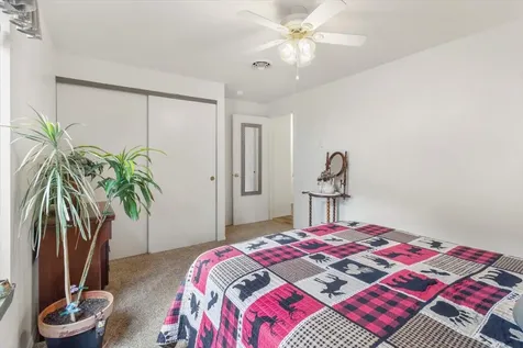 383 Pinetop Terrace Shady Cove OR 97539