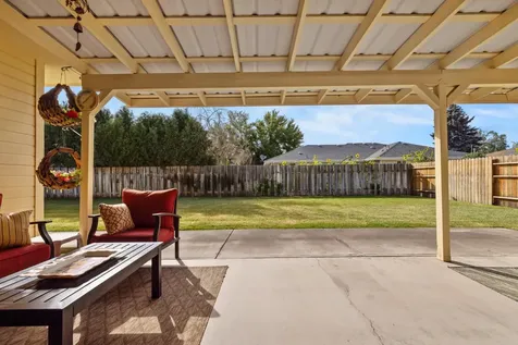 3933 Valinda Way Klamath Falls OR 97603