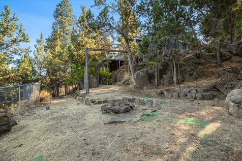 1946 NE Desert Court Bend OR 97701