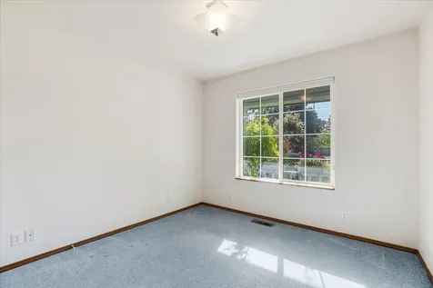 1946 NE Desert Court Bend OR 97701