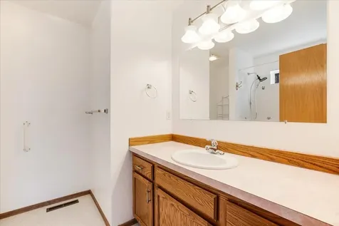 1946 NE Desert Court Bend OR 97701
