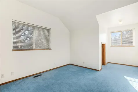 1946 NE Desert Court Bend OR 97701