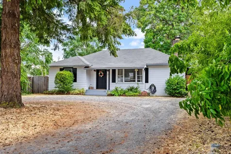 275 W Park Street Grants Pass OR 97527