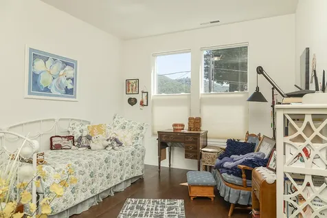 2854 Rogue River Highway Gold Hill OR 97525