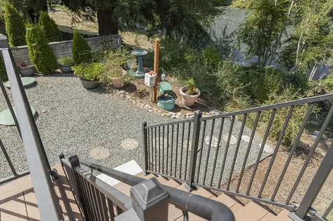 2854 Rogue River Highway Gold Hill OR 97525
