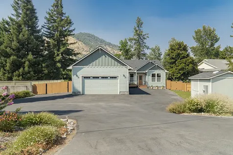 2854 Rogue River Highway Gold Hill OR 97525