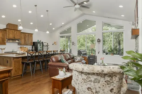 2854 Rogue River Highway Gold Hill OR 97525