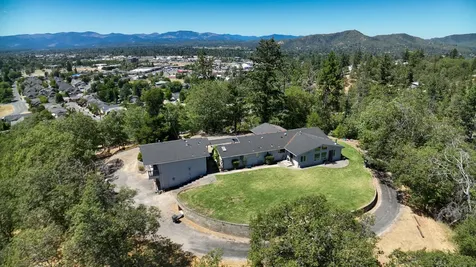 250 Skyline Drive Grants Pass OR 97527
