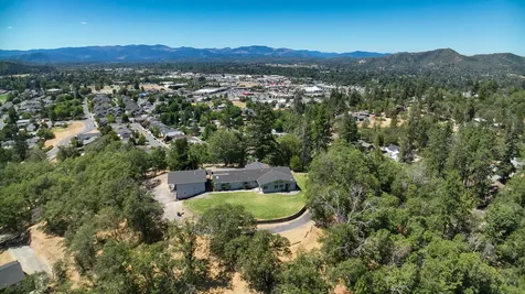 250 Skyline Drive Grants Pass OR 97527