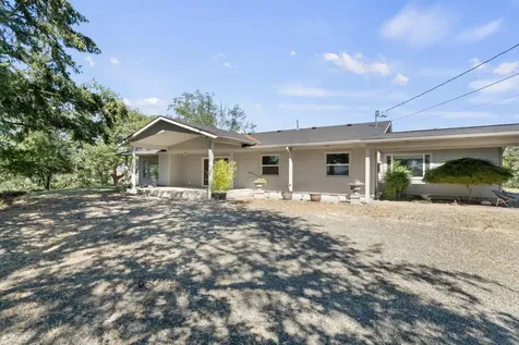 250 Skyline Drive Grants Pass OR 97527